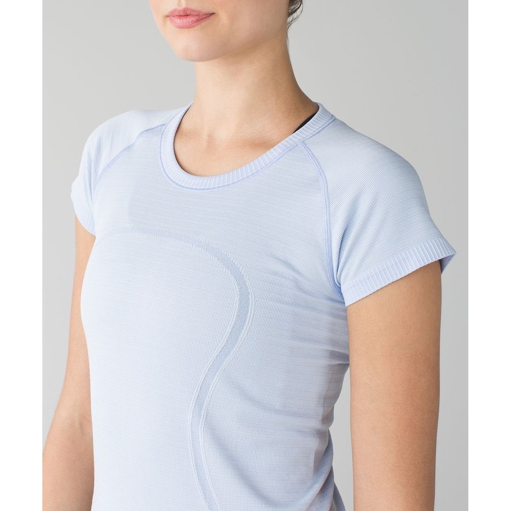 Lululemon Swiftly Tech Short Sleeve Crew Light Blue Heathered Size 12 Top